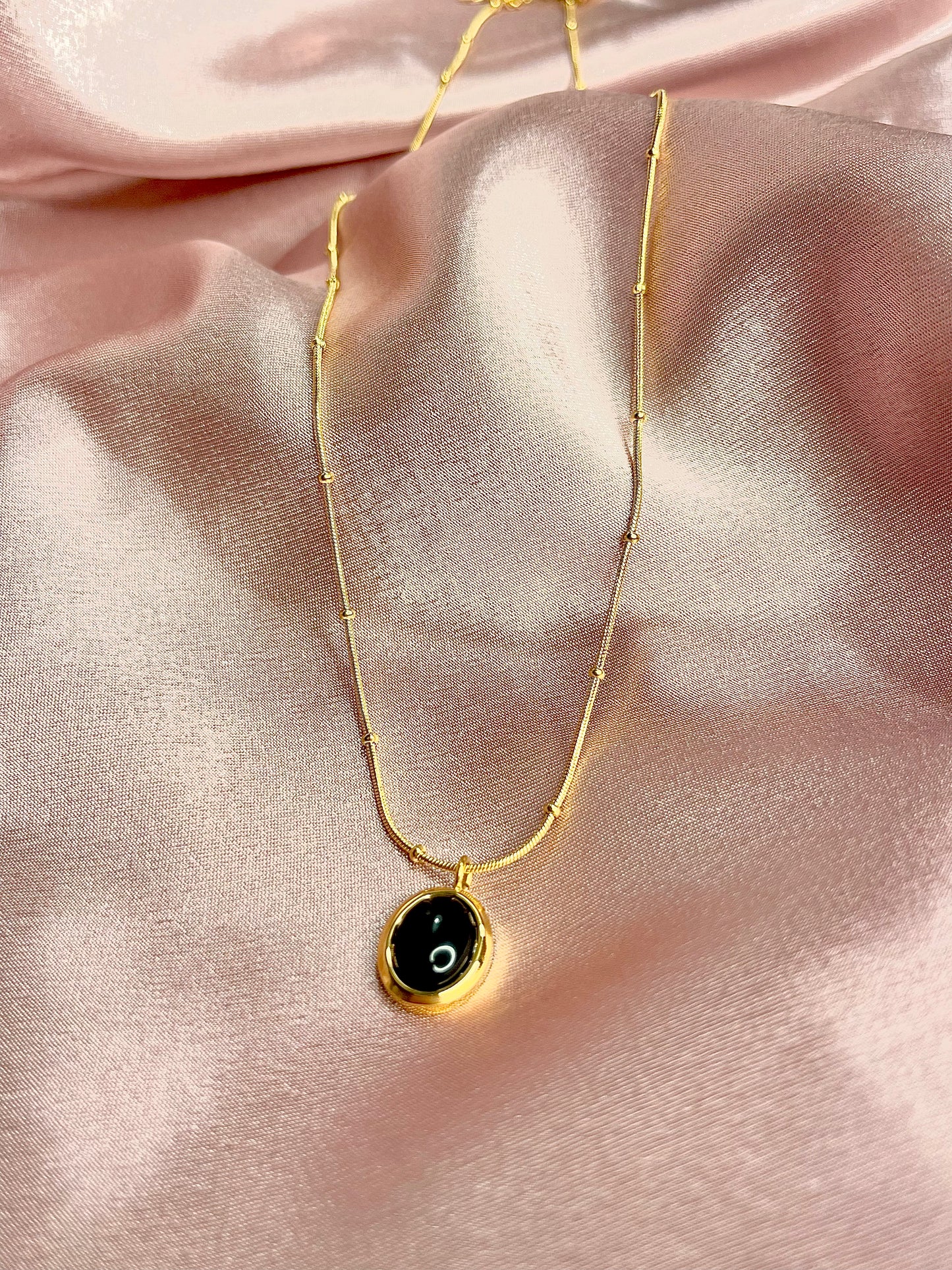 COLLIER MIDNIGHT GLOW